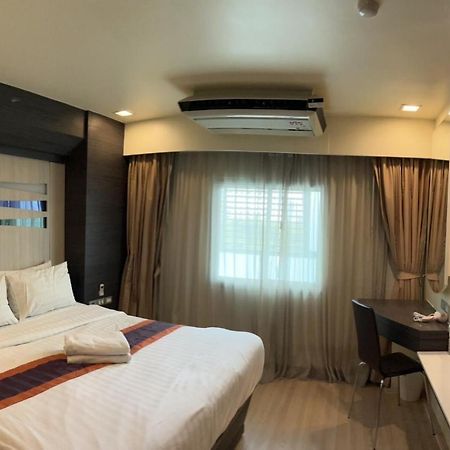 Orion Rooms Sukhumvit 11 Bangkok Ngoại thất bức ảnh